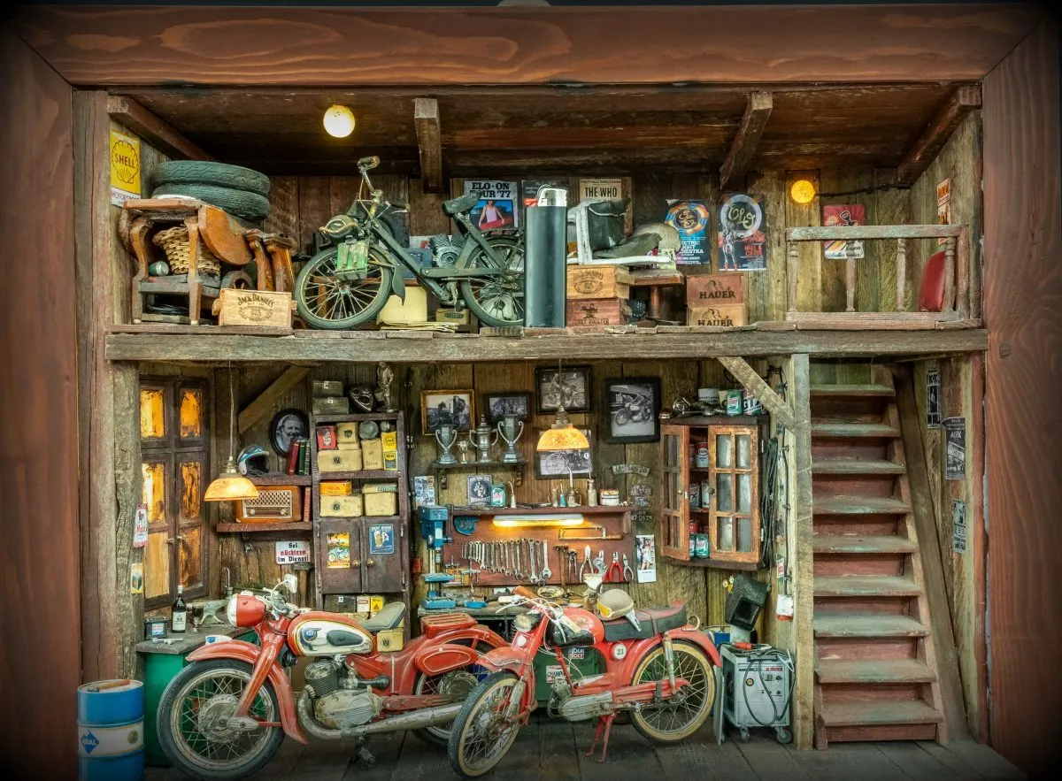 Johns alte Mopedwerkstatt in der Schublade